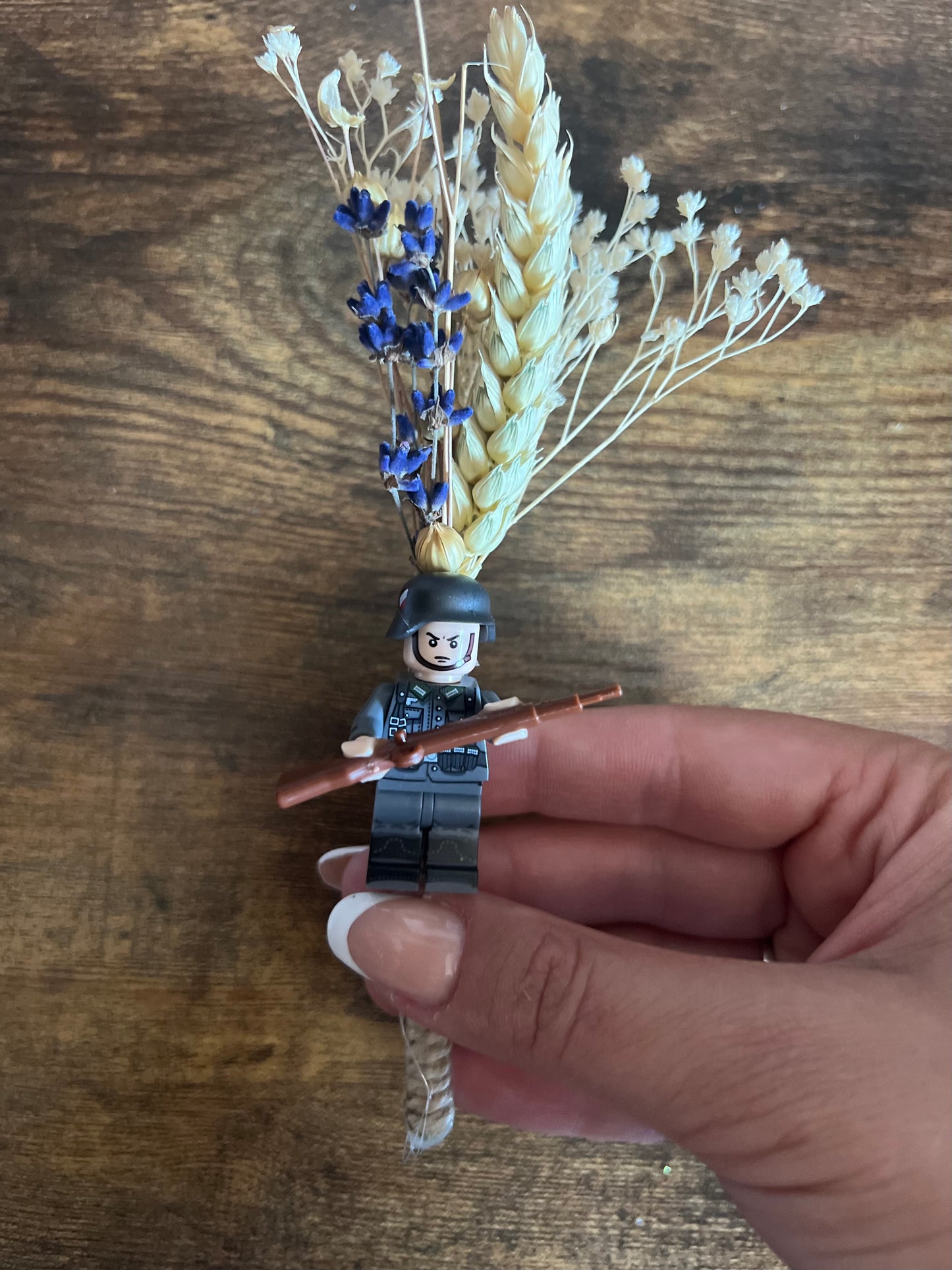 Alfileres de boda frikis