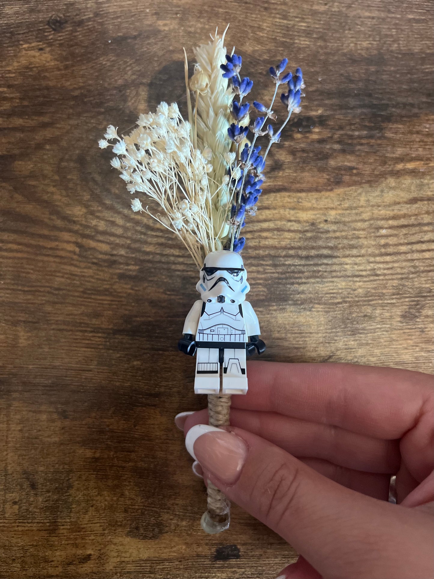 Alfileres de boda frikis